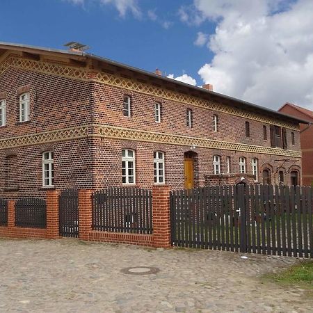 Nitschke "Zum Nusshof" Apartment Ahrensfelde Ruang foto